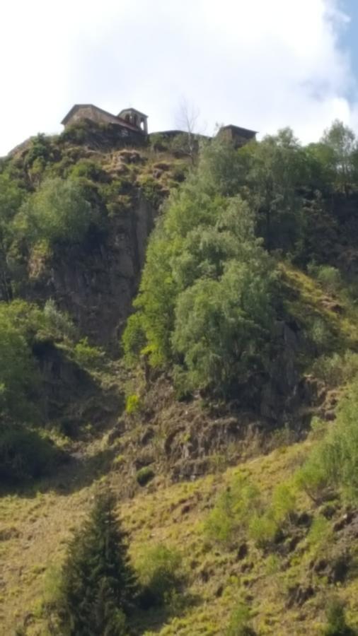 Raul Lushnu Darbaz Mestia Exterior foto